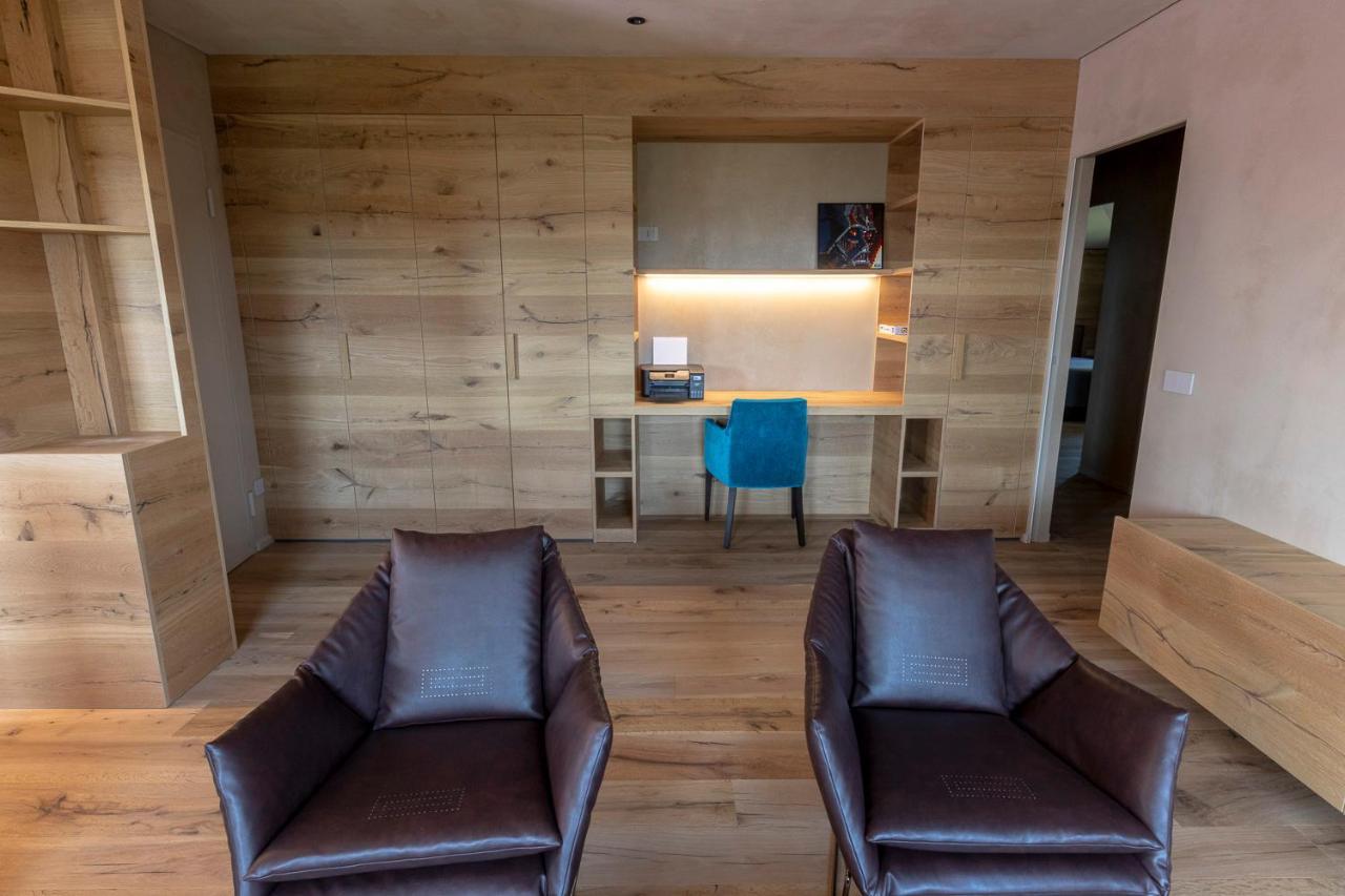 Eremus Relais Lejlighedshotel Lonato Eksteriør billede